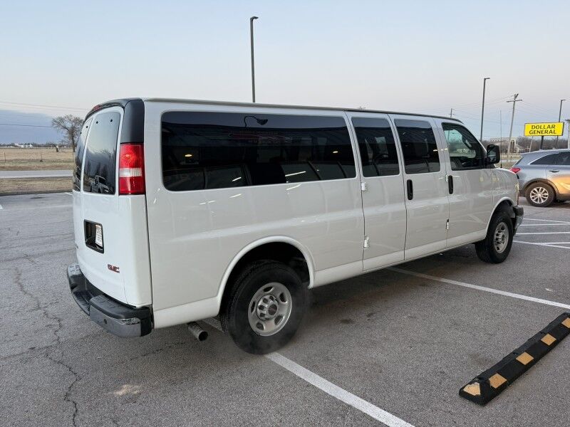 2023 GMC Savana 3500 Extended 15 Passenge LS Collinsville OK