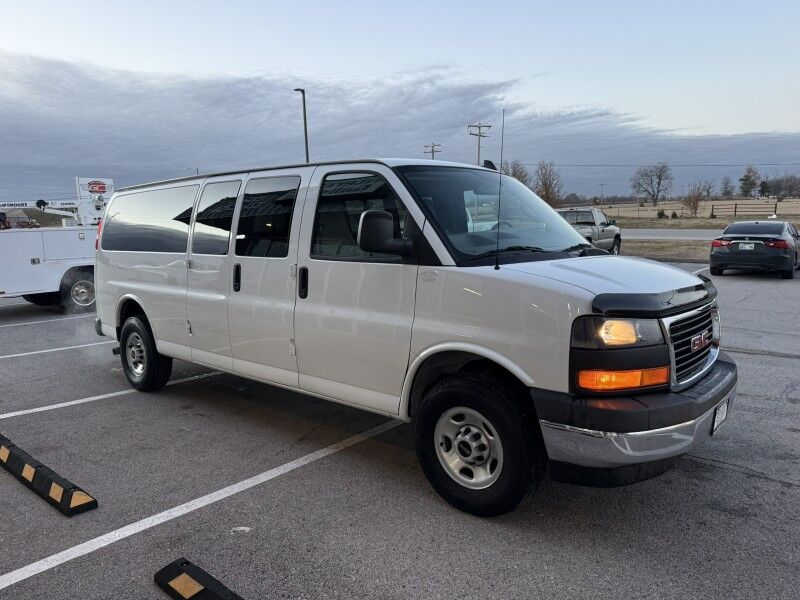 2023 GMC Savana 3500 Extended 15 Passenge LS Collinsville OK
