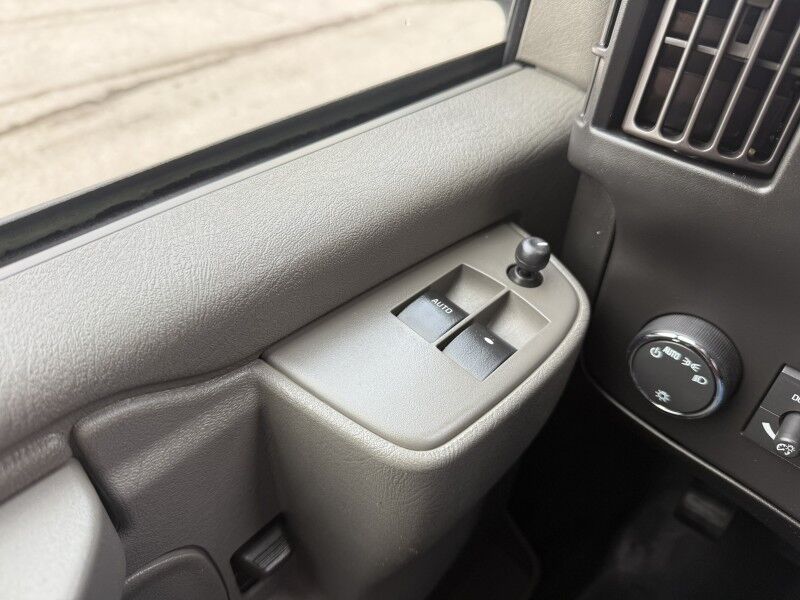 2023 GMC Savana 3500 Extended 15 Passenger Van LS Collinsville OK