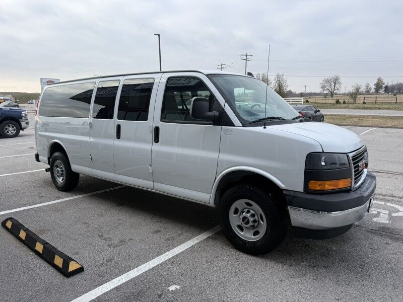 2023 GMC Savana 3500 Extended 15 Passenger Van LS Collinsville OK