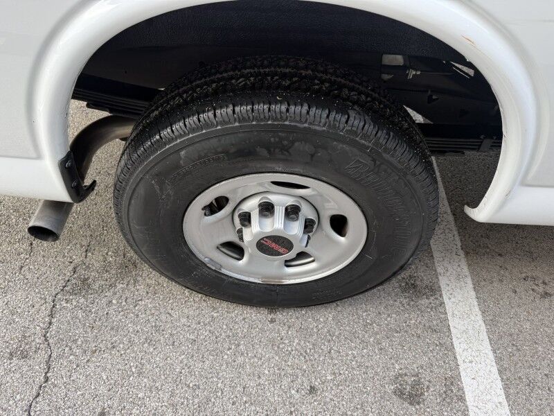 2023 GMC Savana 3500 Extended 15 Passenger Van LS Collinsville OK