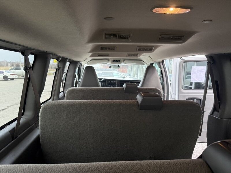 2023 GMC Savana 3500 Extended 15 Passenger Van LS Collinsville OK
