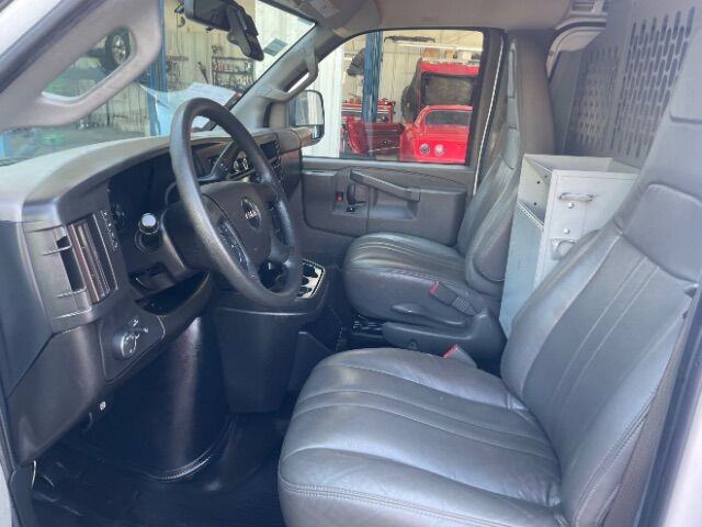 Photo 10