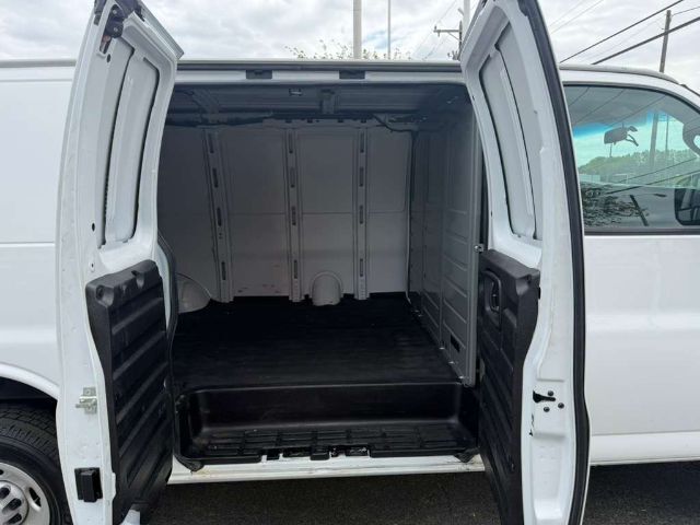 2023 GMC Savana Cargo RWD 2500 Regular Wheelbase Work Van Charlotte NC