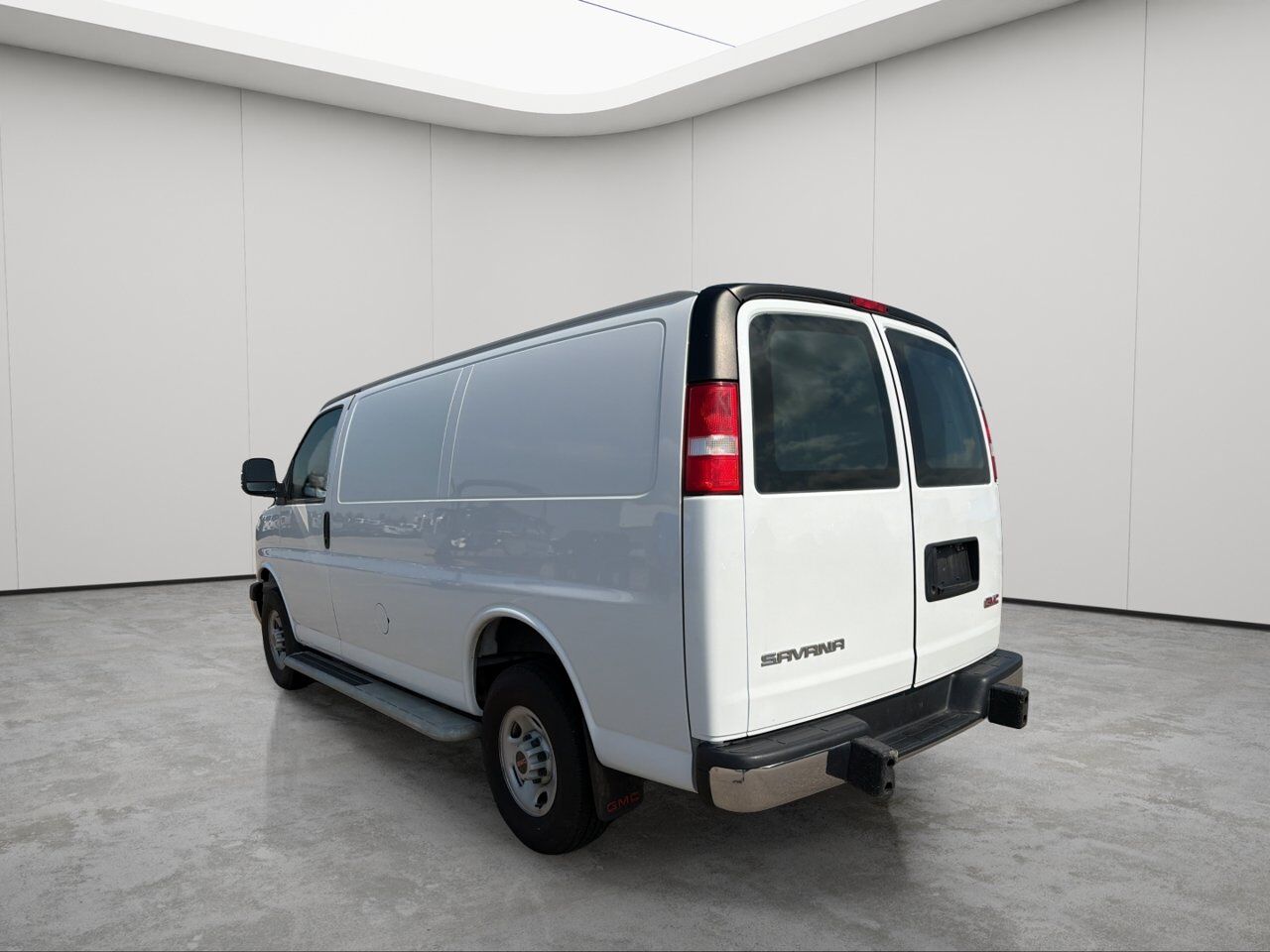 2023 GMC Savana Cargo Van 2500 RWD 135"