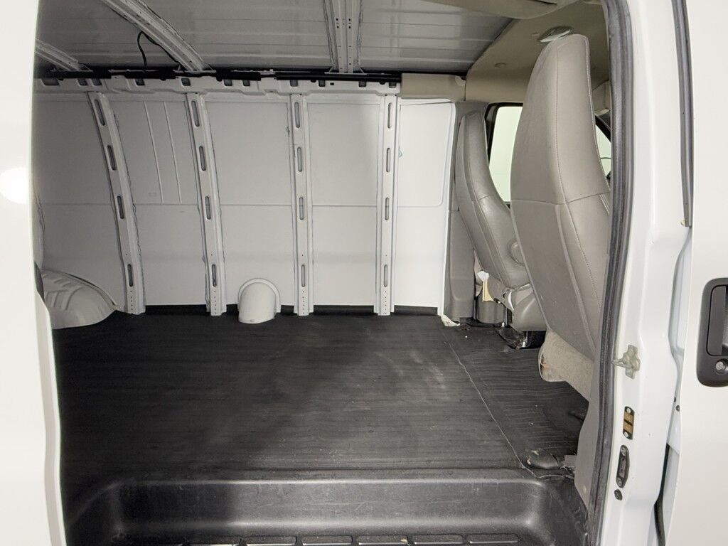 2023 GMC Savana Cargo Van Extended 2500 Maumee OH