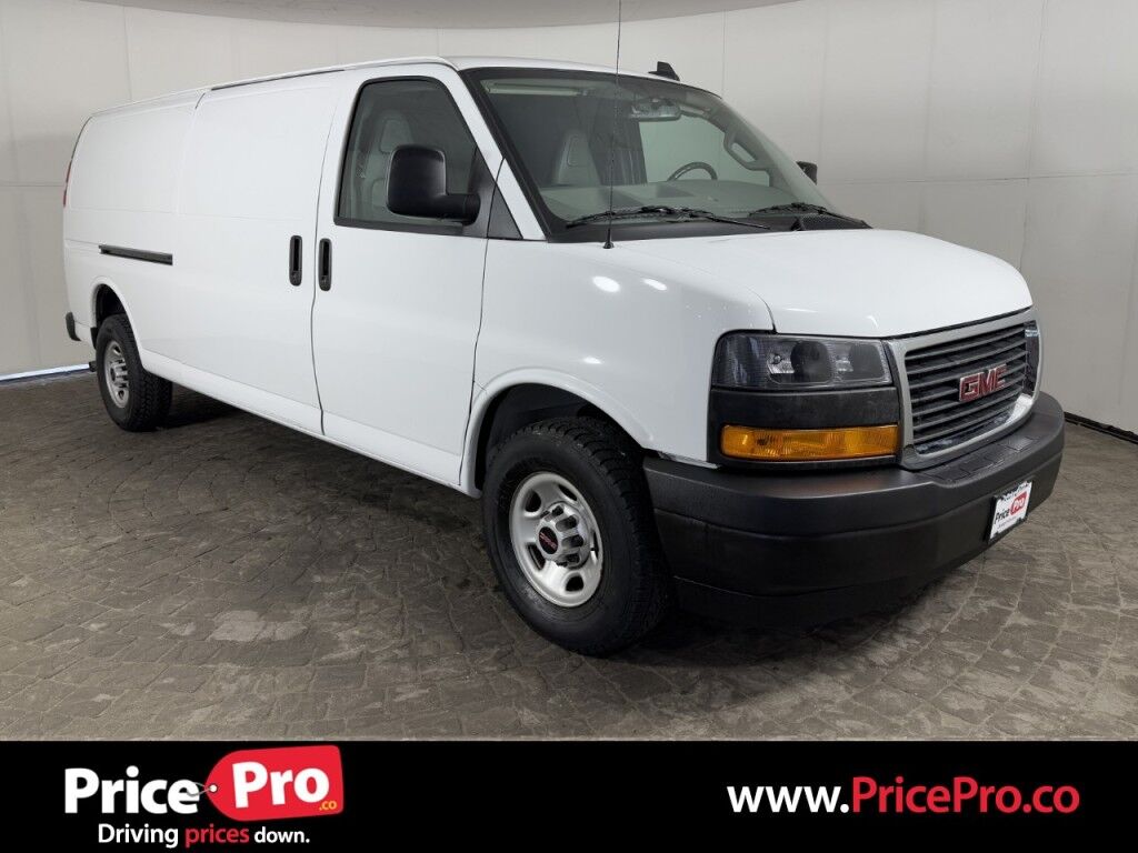 2023 GMC Savana Cargo Van Extended