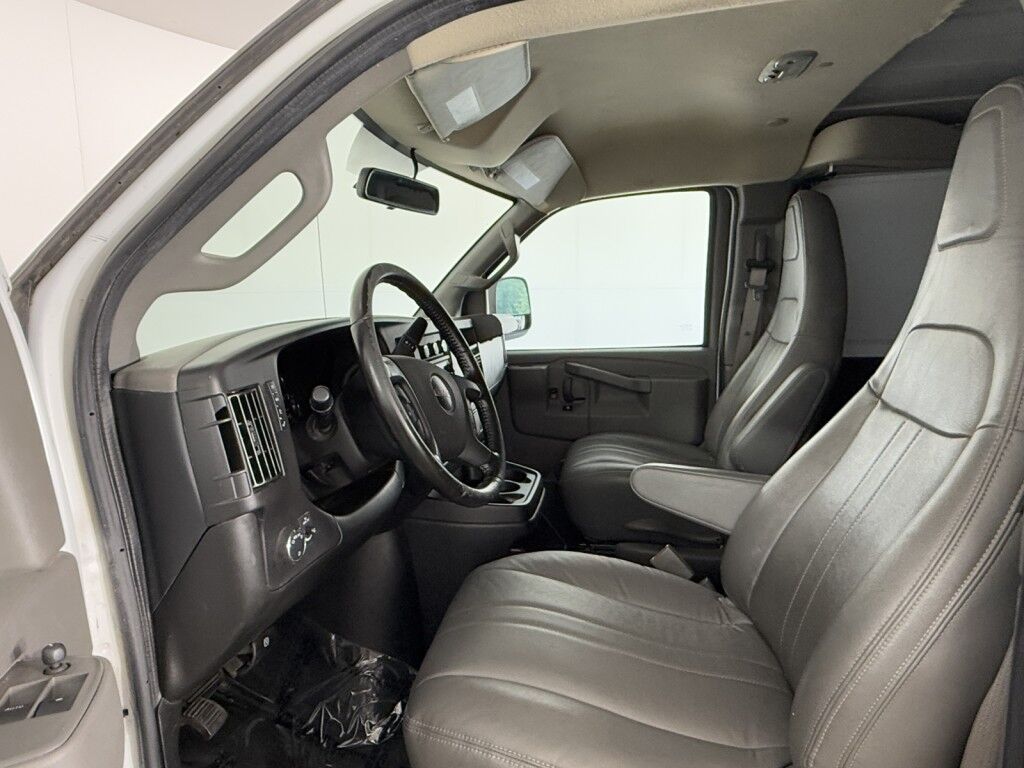 2023 GMC Savana Cargo Van Extended 2500 Maumee OH