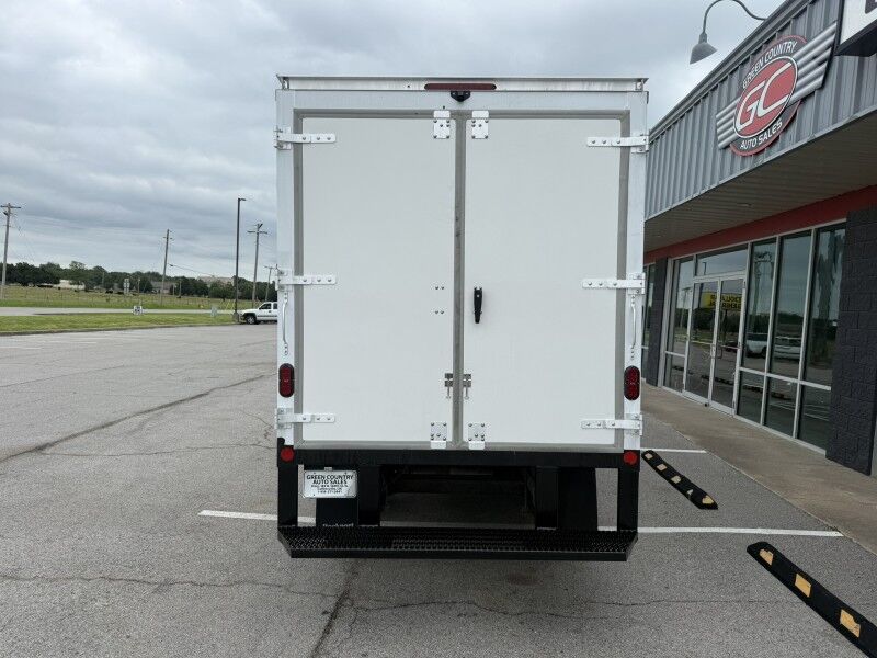 2023 GMC Savana G3500 SRW Box Van w/ Side Door Collinsville OK
