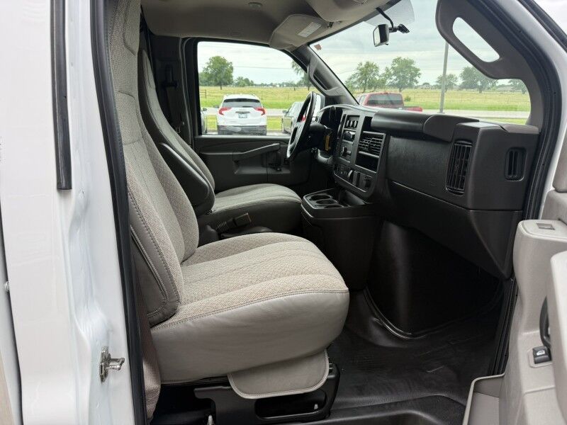 2023 GMC Savana G3500 SRW Box Van w/ Side Door Collinsville OK