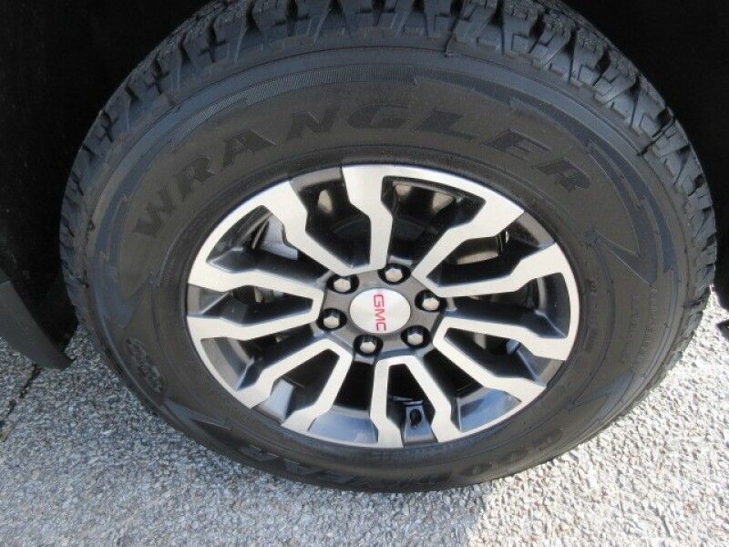 2023 GMC Sierra 1500 4WD Crew Cab 157 AT4 Saint George SC