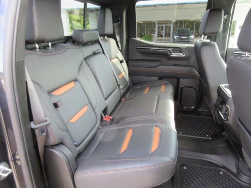 2023 GMC Sierra 1500 4WD Crew Cab 157 AT4 Saint George SC