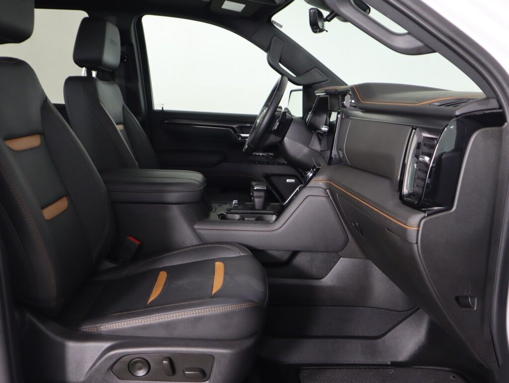2023 GMC Sierra 1500 4WD Crew Cab AT4 Duramax Diesel Maumee OH