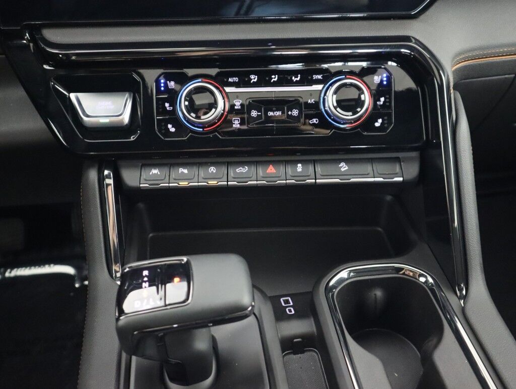 2023 GMC Sierra 1500 4WD Crew Cab AT4 Duramax Diesel Maumee OH