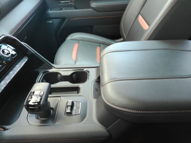 2023 GMC Sierra 1500 4WD Crew Cab Short Box AT4 Plano TX
