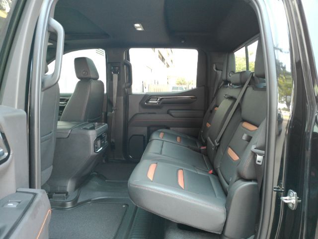 2023 GMC Sierra 1500 4WD Crew Cab Short Box AT4 Plano TX