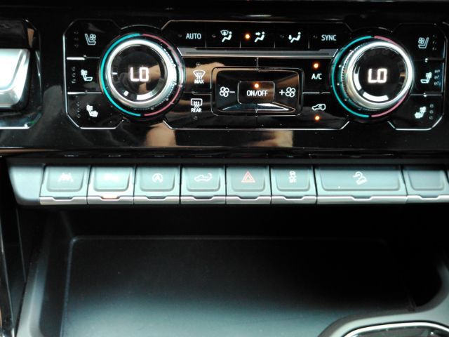 2023 GMC Sierra 1500 4WD Crew Cab Short Box AT4 Plano TX