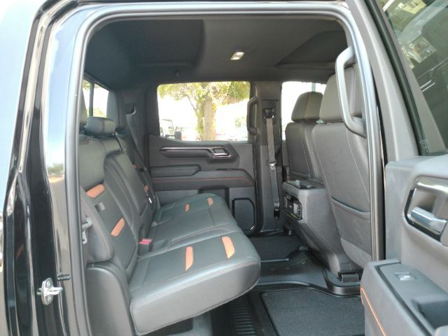 2023 GMC Sierra 1500 4WD Crew Cab Short Box AT4 Plano TX