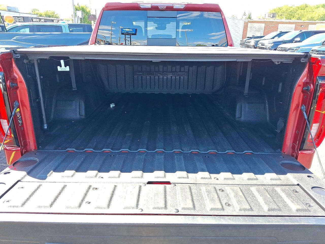 2023 GMC Sierra 1500 4WD Crew Cab Short Box Denali Allentown PA