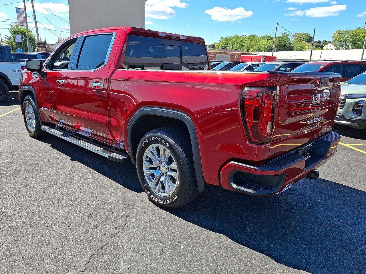 2023 GMC Sierra 1500 4WD Crew Cab Short Box Denali Allentown PA