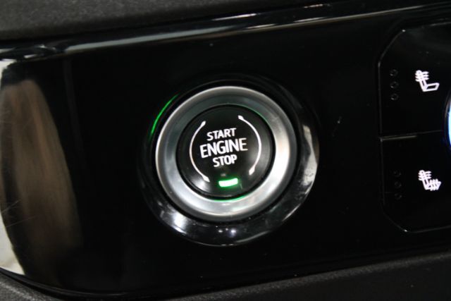 2023 GMC Sierra 1500 4WD Crew Cab Short Box Elevation with 3SB Chantilly VA