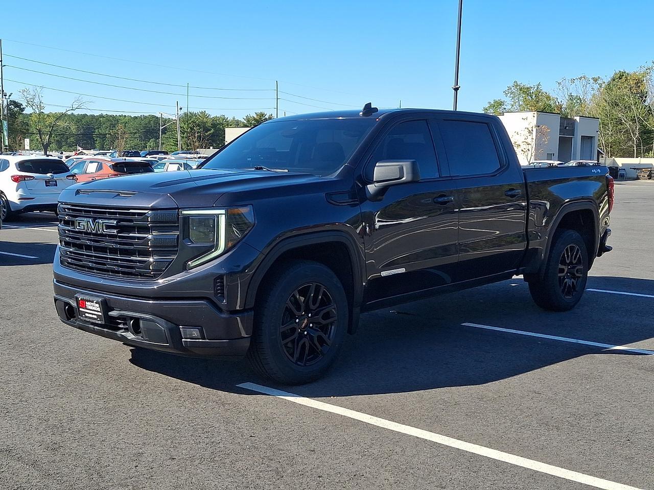 2023 GMC Sierra 1500 4WD Crew Cab Short Box Elevation with 3SB