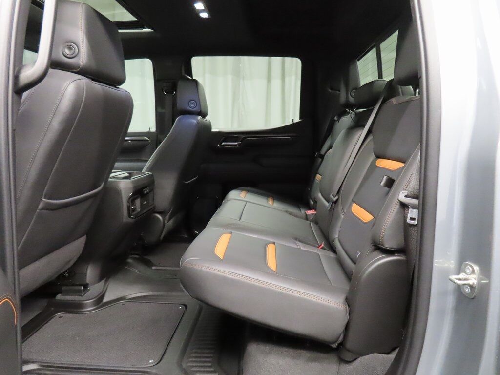 2023 GMC Sierra 1500 4x4 Crew Cab AT4 Fond du Lac WI