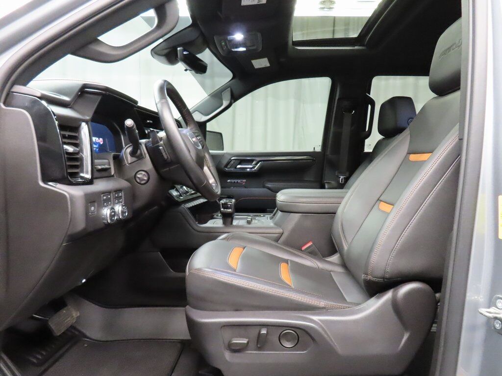 2023 GMC Sierra 1500 4x4 Crew Cab AT4 Fond du Lac WI