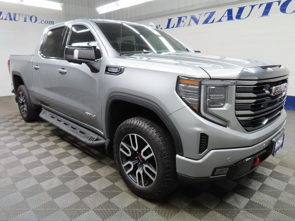 2023 GMC Sierra 1500 4x4 Crew Cab AT4 Fond du Lac WI