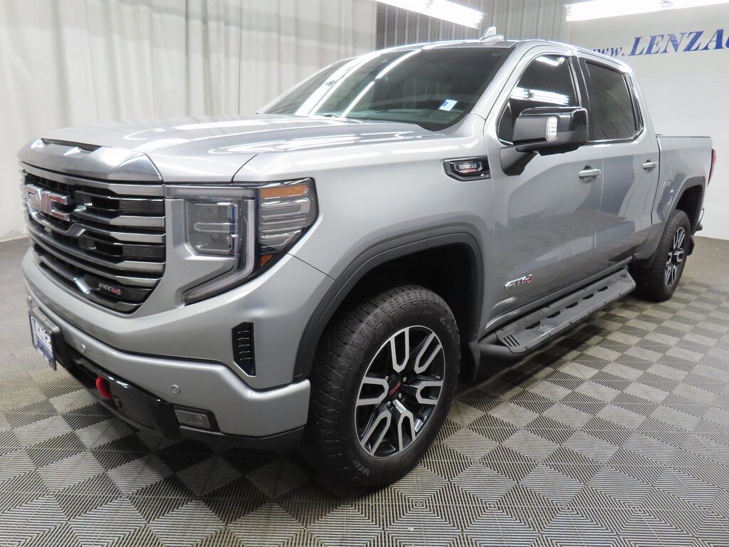 2023 GMC Sierra 1500 4x4 Crew Cab AT4 Fond du Lac WI