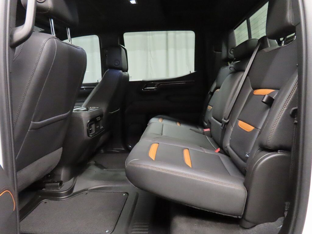 2023 GMC Sierra 1500 4x4 Crew Cab AT4 Fond du Lac WI