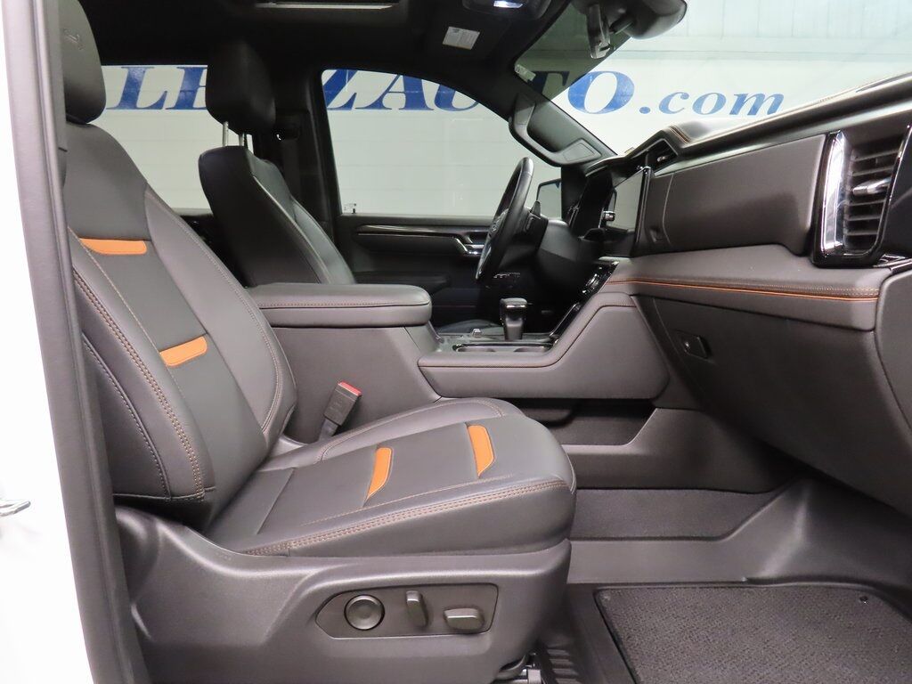 2023 GMC Sierra 1500 4x4 Crew Cab AT4 Fond du Lac WI