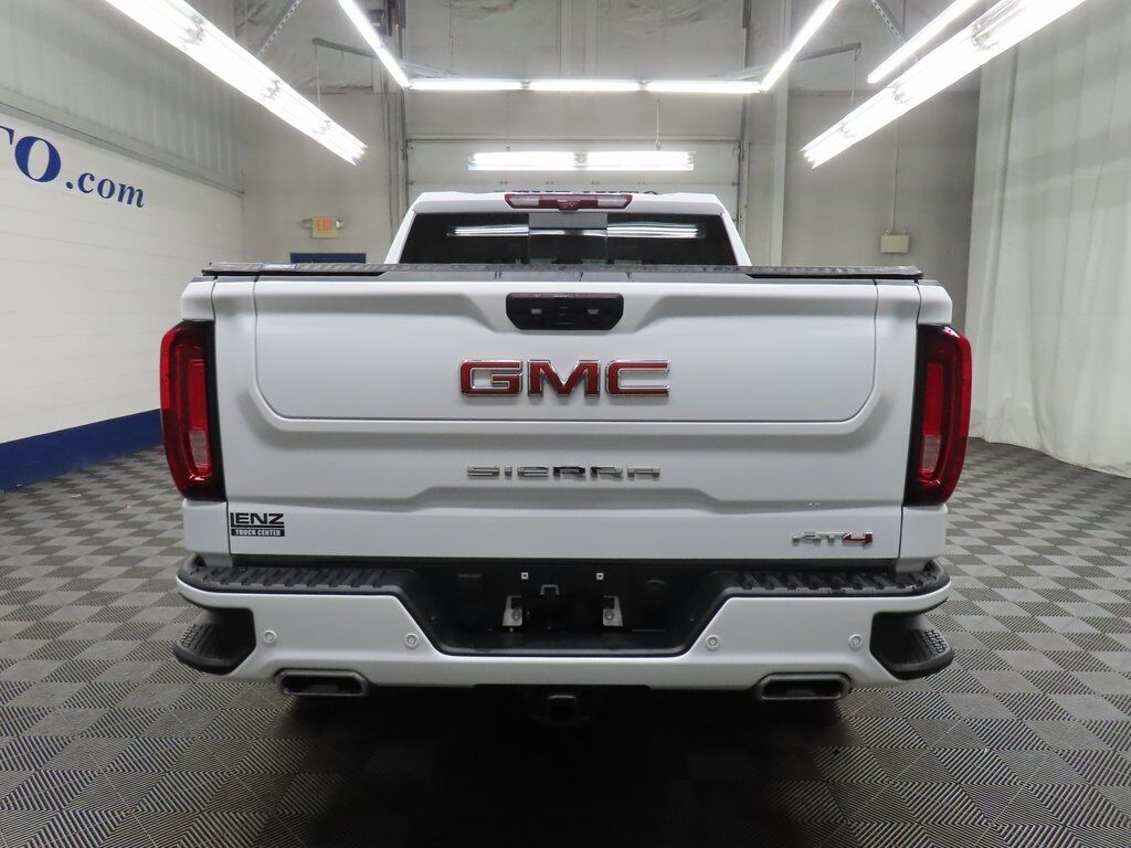 2023 GMC Sierra 1500 4x4 Crew Cab AT4 Fond du Lac WI