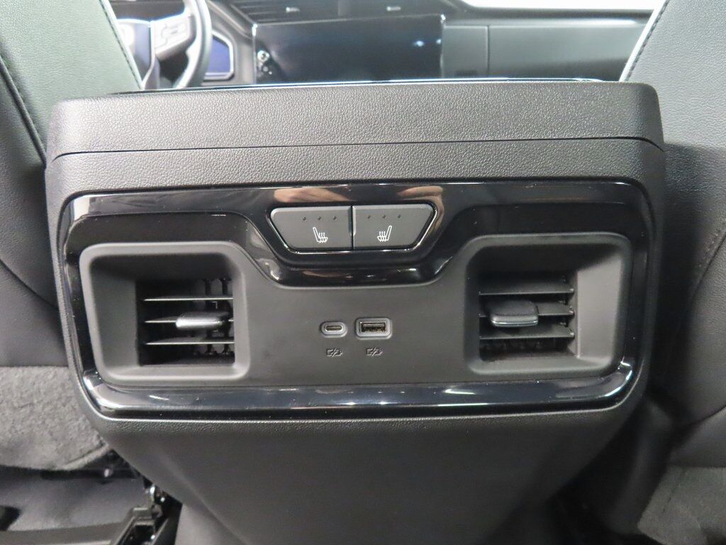 2023 GMC Sierra 1500 4x4 Crew Cab AT4 Fond du Lac WI