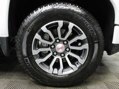 2023 GMC Sierra 1500 4x4 Crew Cab AT4 Fond du Lac WI