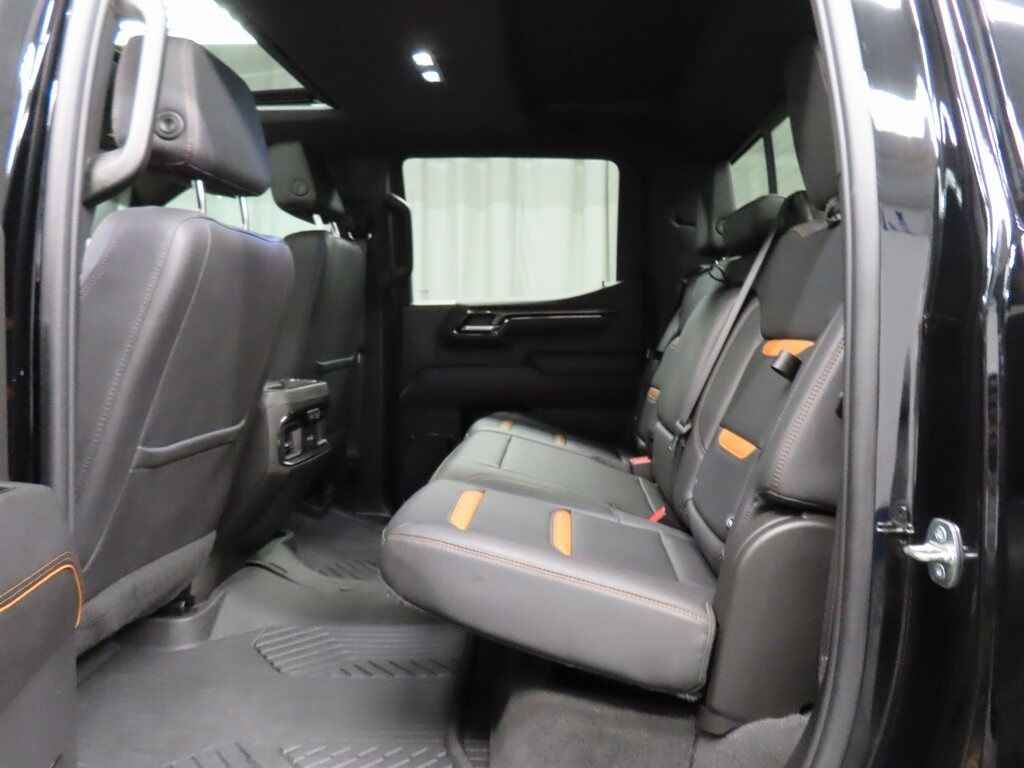 2023 GMC Sierra 1500 4x4 Crew Cab AT4 Fond du Lac WI