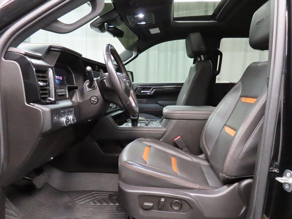 2023 GMC Sierra 1500 4x4 Crew Cab AT4 Fond du Lac WI