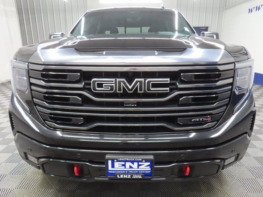 2023 GMC Sierra 1500 4x4 Crew Cab AT4 Fond du Lac WI