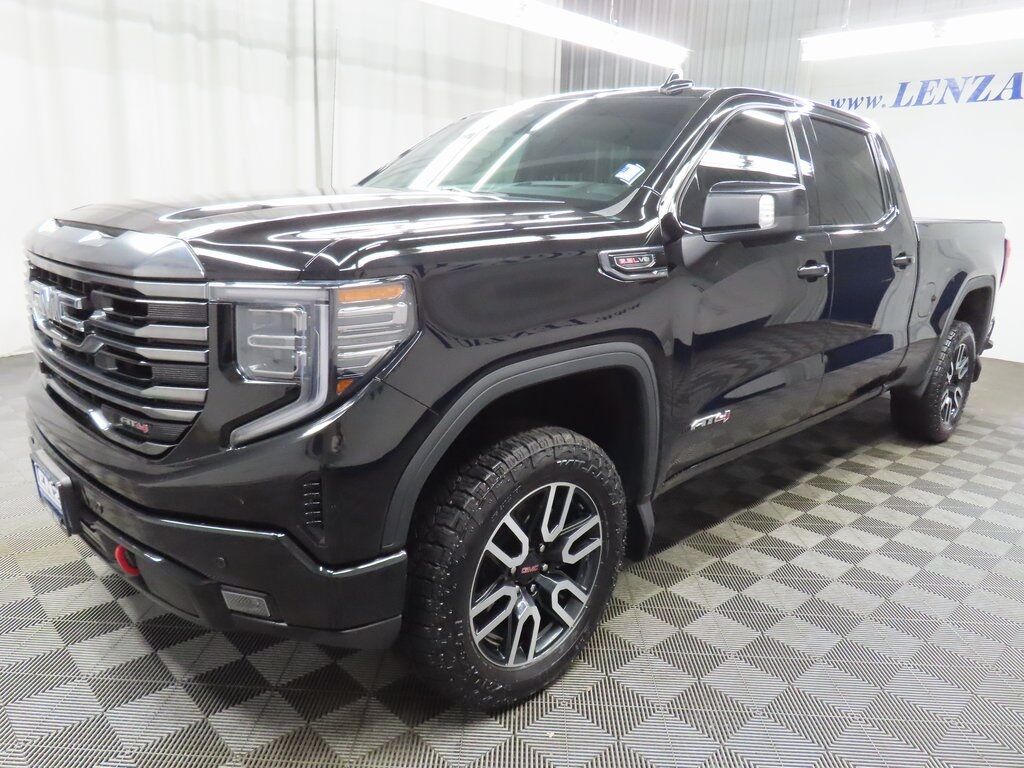 2023 GMC Sierra 1500 4x4 Crew Cab AT4 Fond du Lac WI