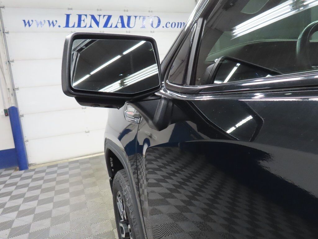 2023 GMC Sierra 1500 4x4 Crew Cab AT4 Fond du Lac WI