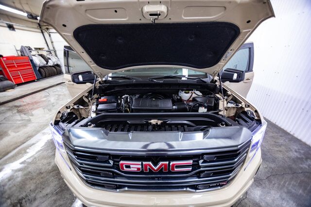 2023 GMC Sierra 1500 4x4 Crew Cab AT4 Leather Roof Nav BCam Red Deer AB