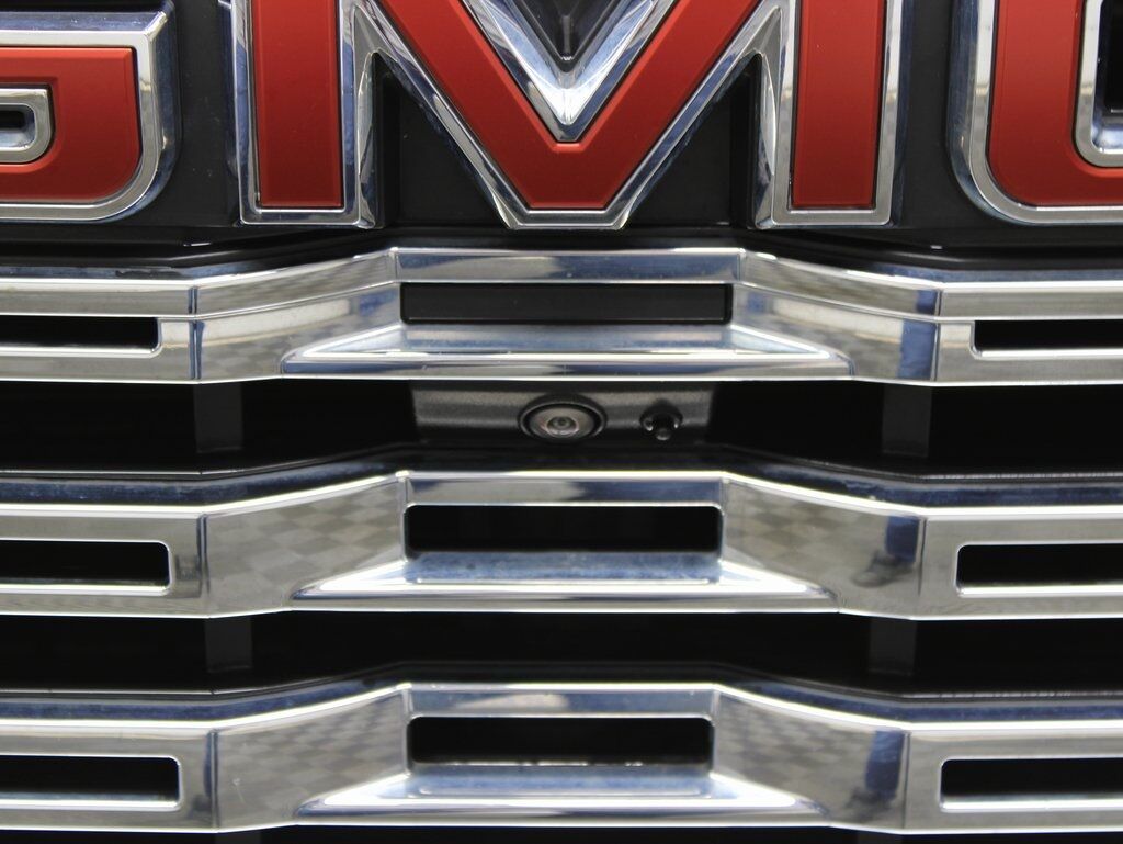 2023 GMC Sierra 1500 4x4 Crew Cab Denali Fond du Lac WI