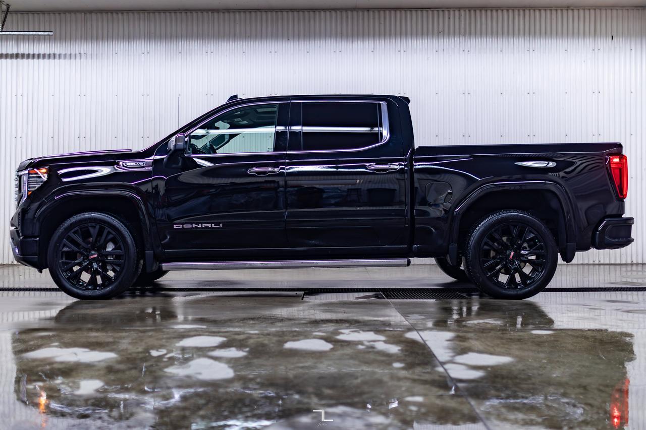 2023 GMC Sierra 1500 4x4 Crew Cab Denali Leather Roof Nav Red Deer AB