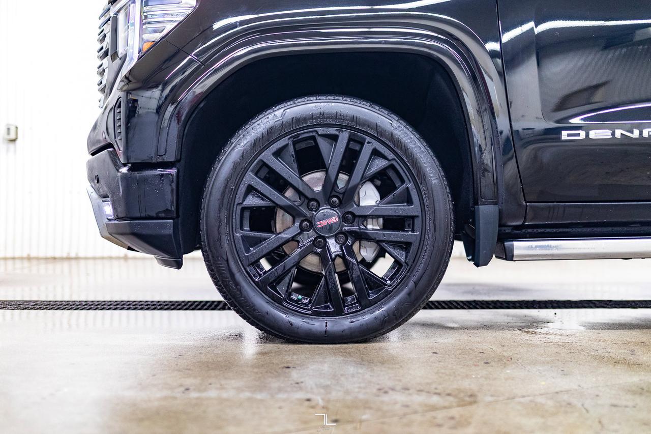 2023 GMC Sierra 1500 4x4 Crew Cab Denali Leather Roof Nav Red Deer AB