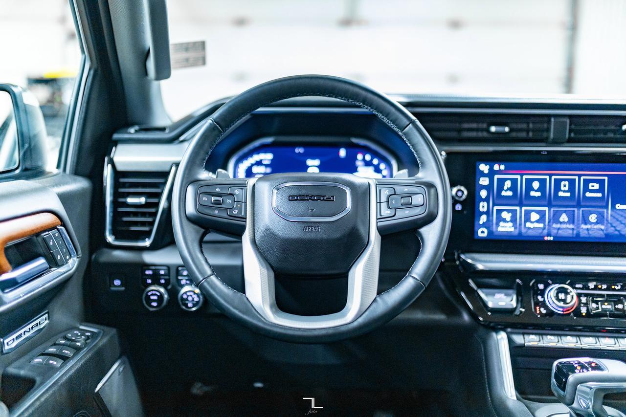 2023 GMC Sierra 1500 4x4 Crew Cab Denali Leather Roof Nav Red Deer AB