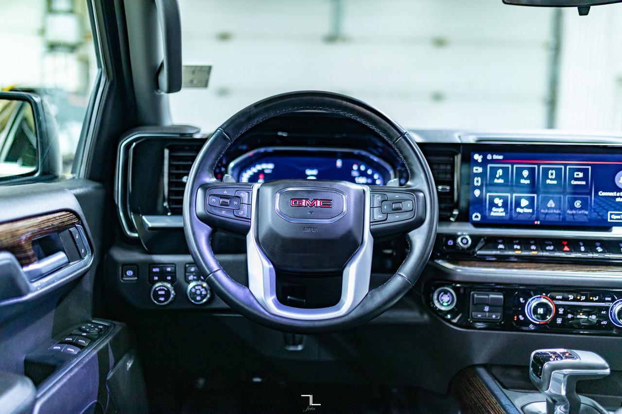 2023 GMC Sierra 1500 4x4 Crew Cab Elevation Leather Roof Nav Red Deer AB