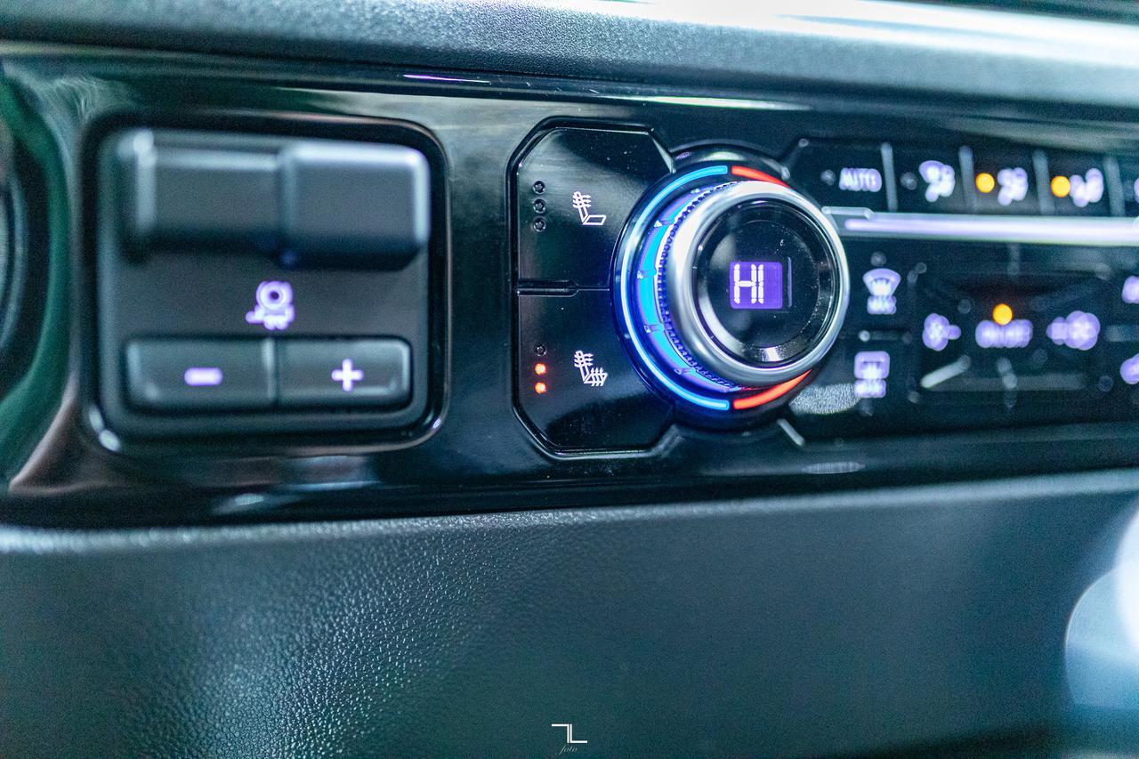 2023 GMC Sierra 1500 4x4 Crew Cab Elevation Leather Roof Nav Red Deer AB