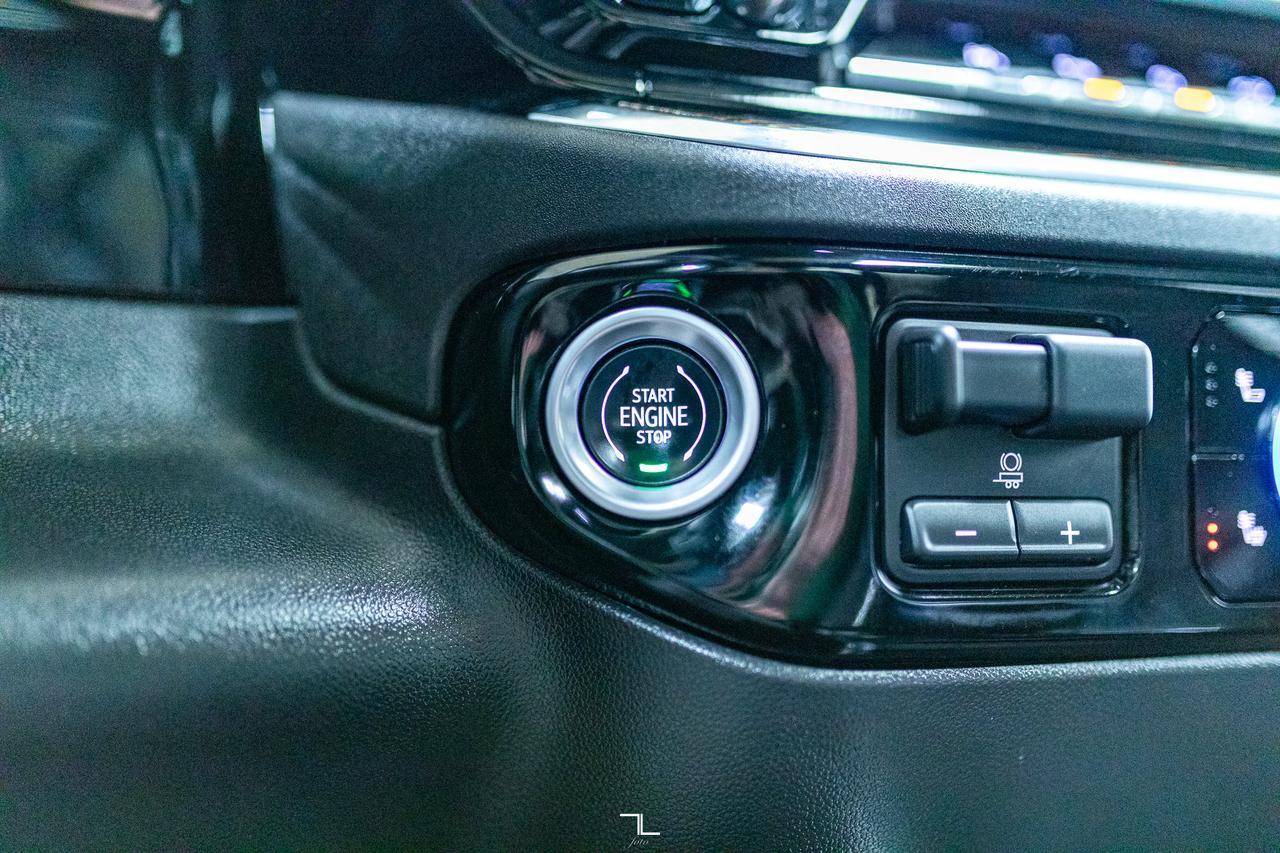 2023 GMC Sierra 1500 4x4 Crew Cab Elevation Leather Roof Nav Red Deer AB