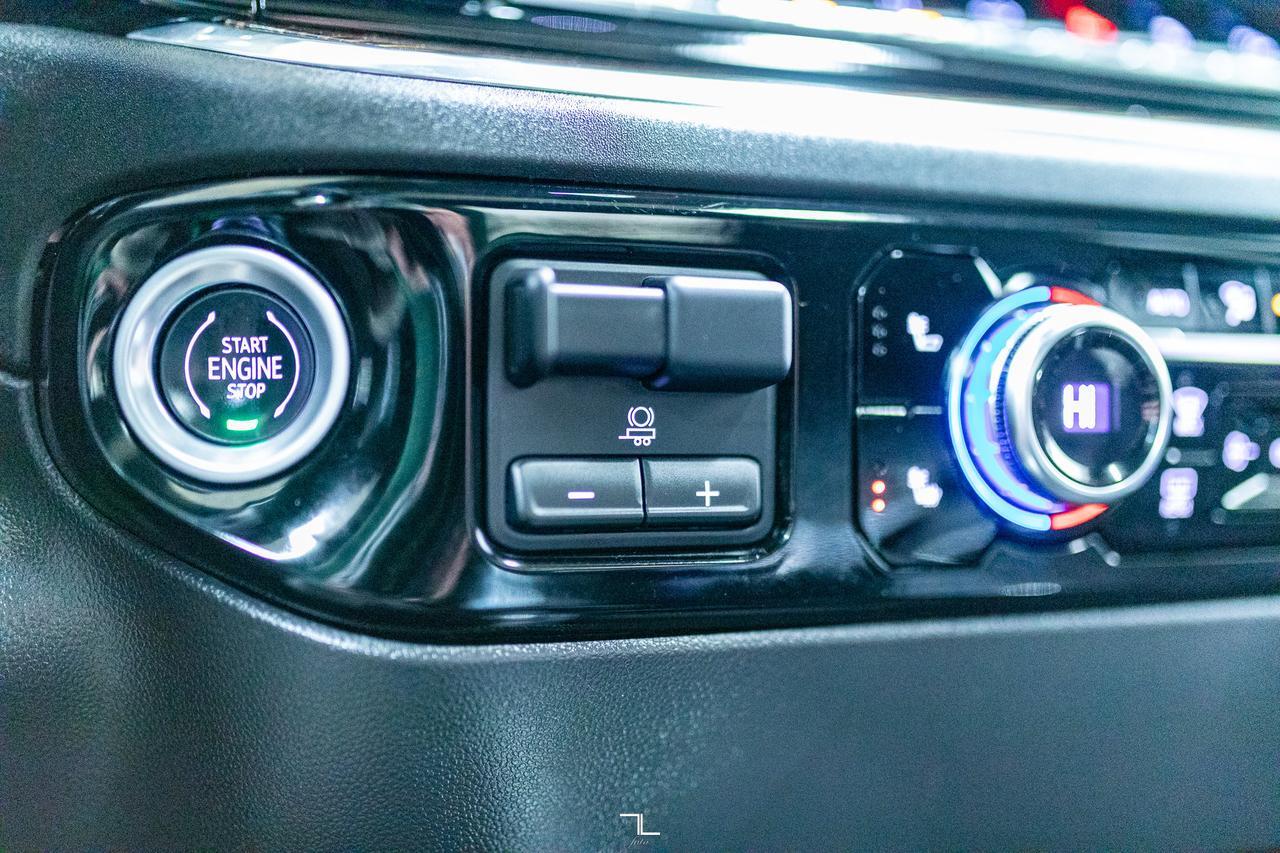 2023 GMC Sierra 1500 4x4 Crew Cab Elevation Leather Roof Nav Red Deer AB