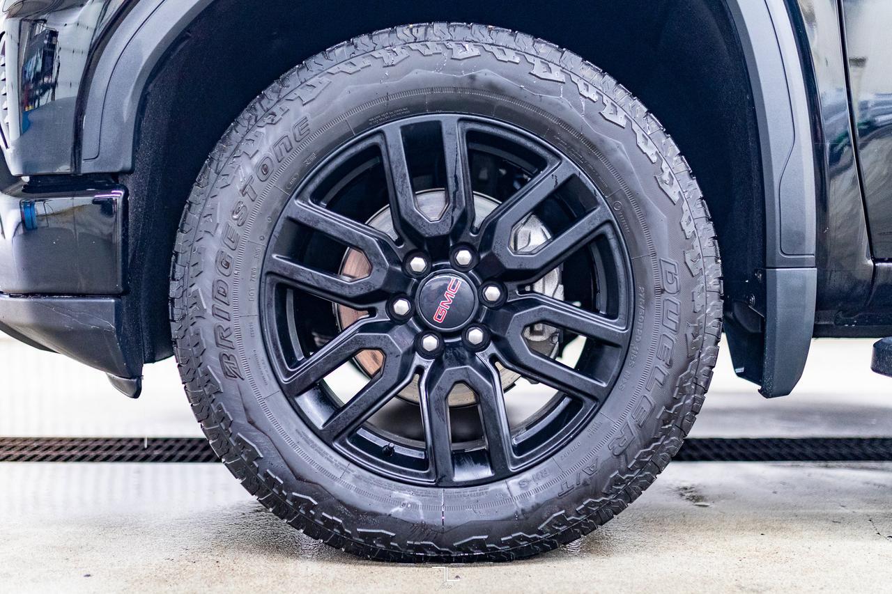 2023 GMC Sierra 1500 4x4 Crew Cab Elevation Leather Roof Nav Red Deer AB